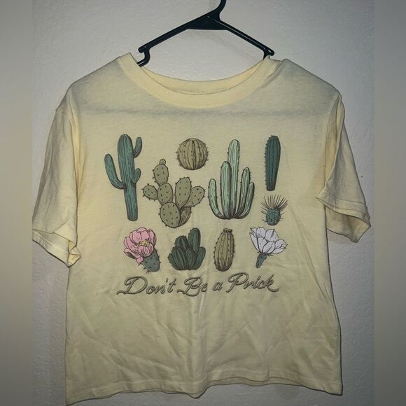 CUTE SUMMER CROPPED TEE! 🌵 CACTUS DESIGN “ DON’T BE A PRICK”- size MED NWOT - Picture 1 of 2